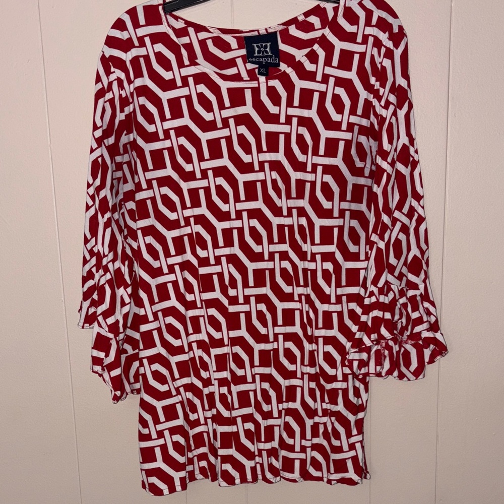 Escapada Geometric Red and White Blouse